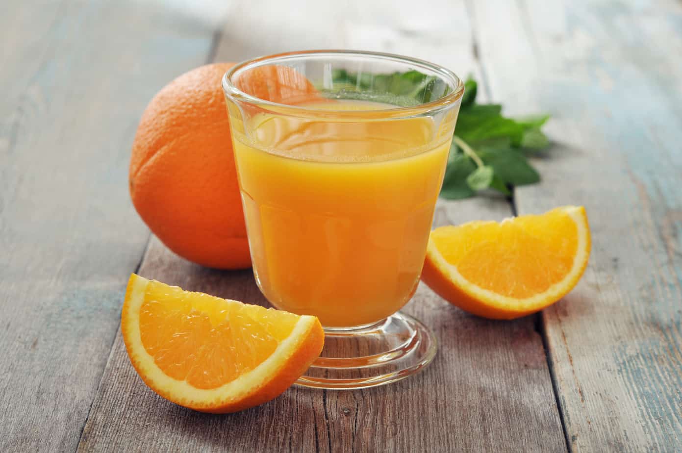Naranjas y jugo de naranja durante el embarazo: antojos, beneficios